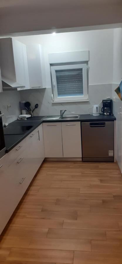 Fourm Apartment บาร์บินเย ภายนอก รูปภาพ