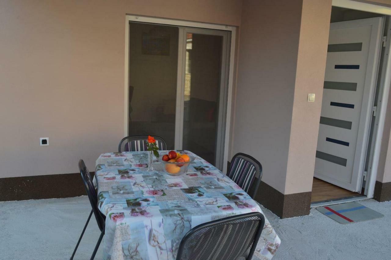 Fourm Apartment บาร์บินเย ภายนอก รูปภาพ