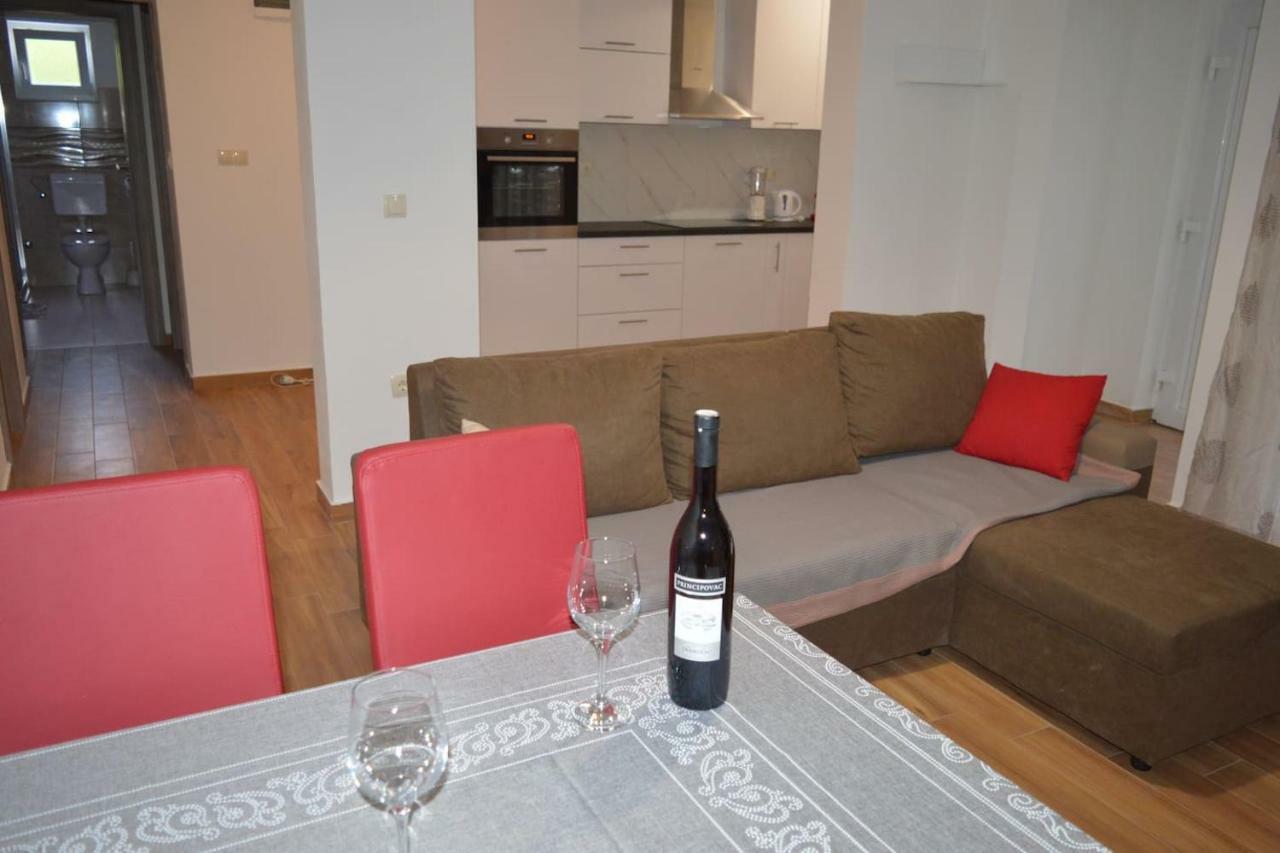 Fourm Apartment บาร์บินเย ภายนอก รูปภาพ