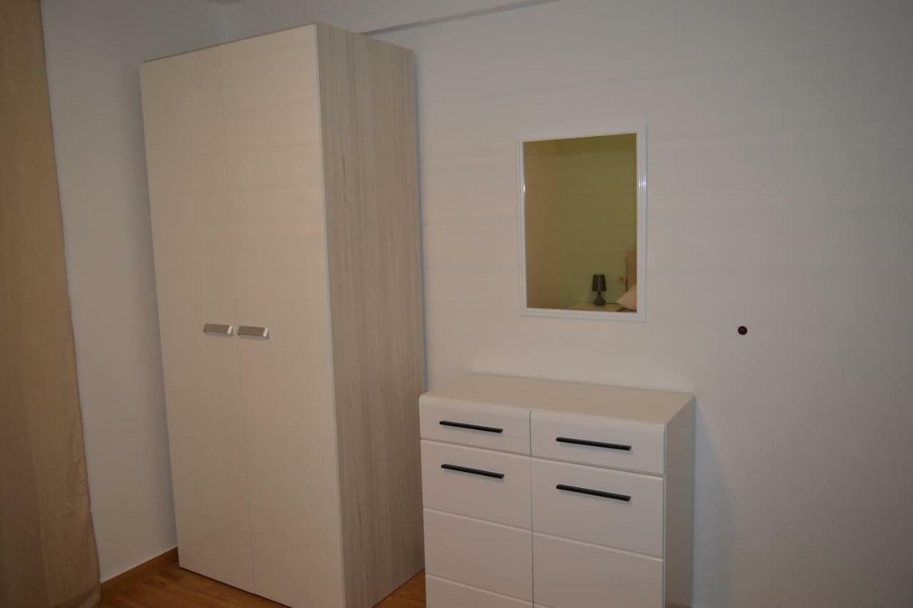 Fourm Apartment บาร์บินเย ภายนอก รูปภาพ